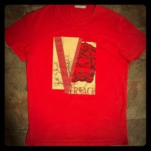 Red Designer Versacé T-shirt